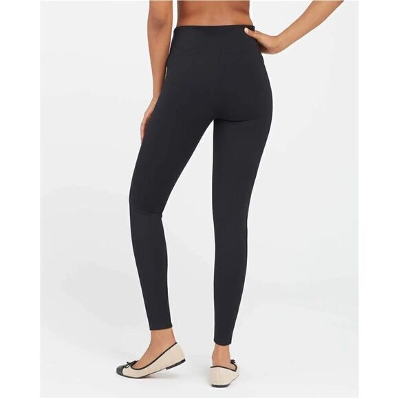 Spanx Women's Black Ponte Ankle Leggings Classic Medium NWOT - Picture 2 of 8
